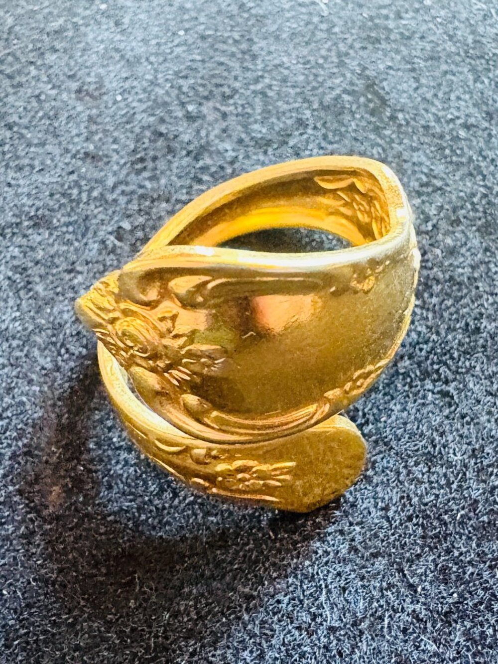 WM A ROGERS Vintage Gold Tone over Silver Plate Spoon Ring